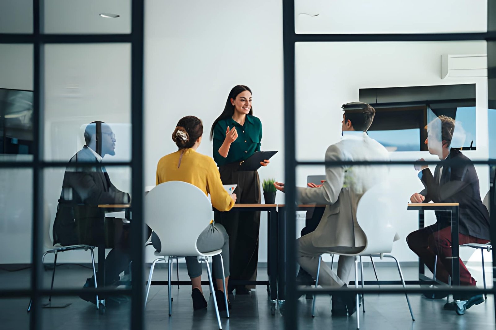 Crown Trustees | Do You Need Professional Pension Trustee Services? A Practical Guide for Employers professional pension trustee services